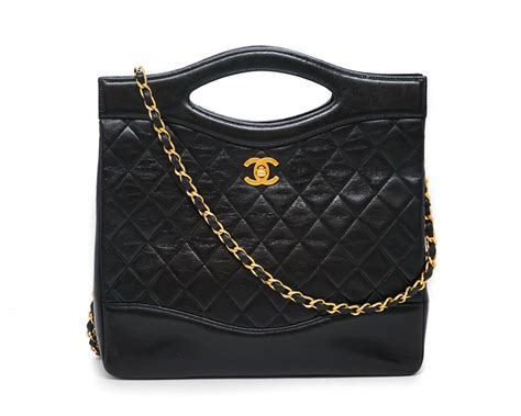 Chanel classic shopping bag